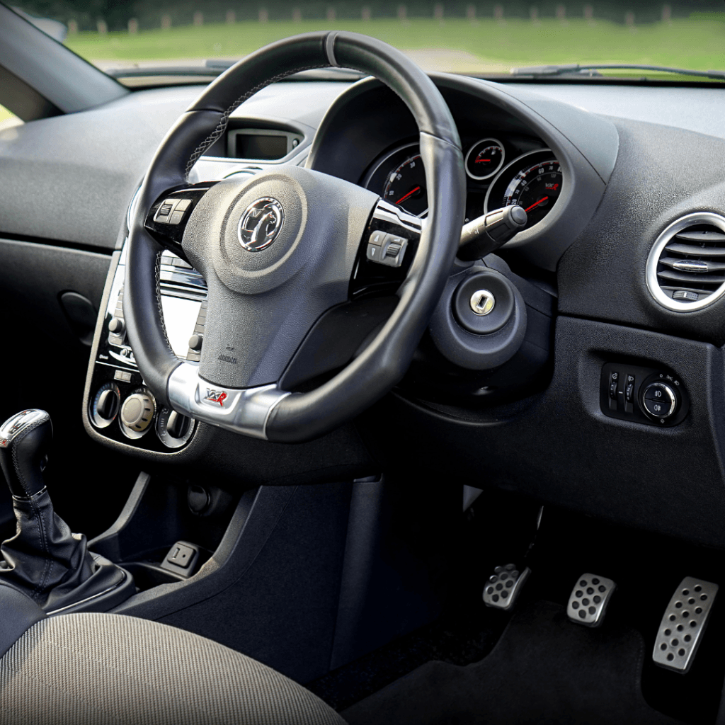 Car clutch and controls